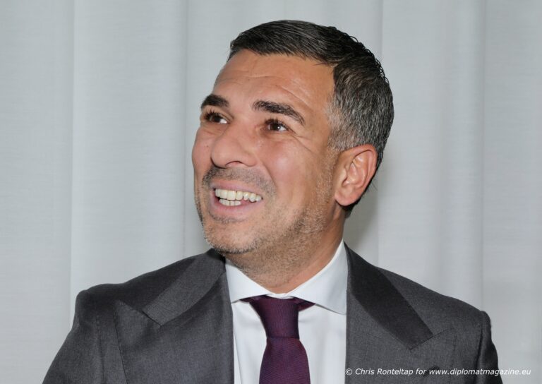 Bridging the Future: Strengthening Economic and Security Ties between Romania and the Kingdom of the Netherlands Bridging the Future: Strengthening Economic and Security Ties between Romania and the Kingdom of the Netherlands