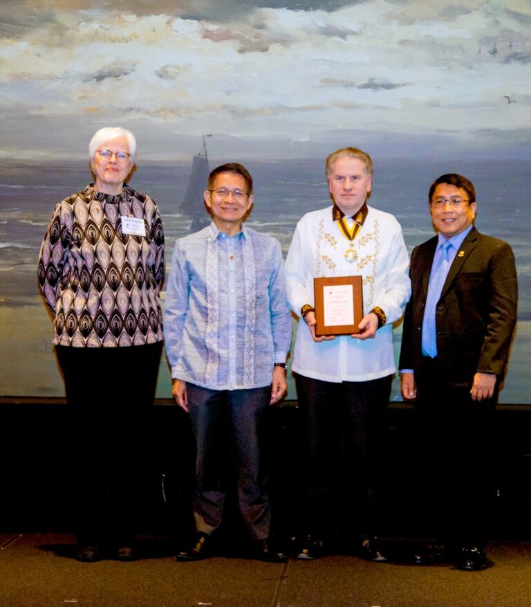 First Dutchman Knights of Rizal – Area Commander of The Netherlands, Sir Anton Lutter KCR