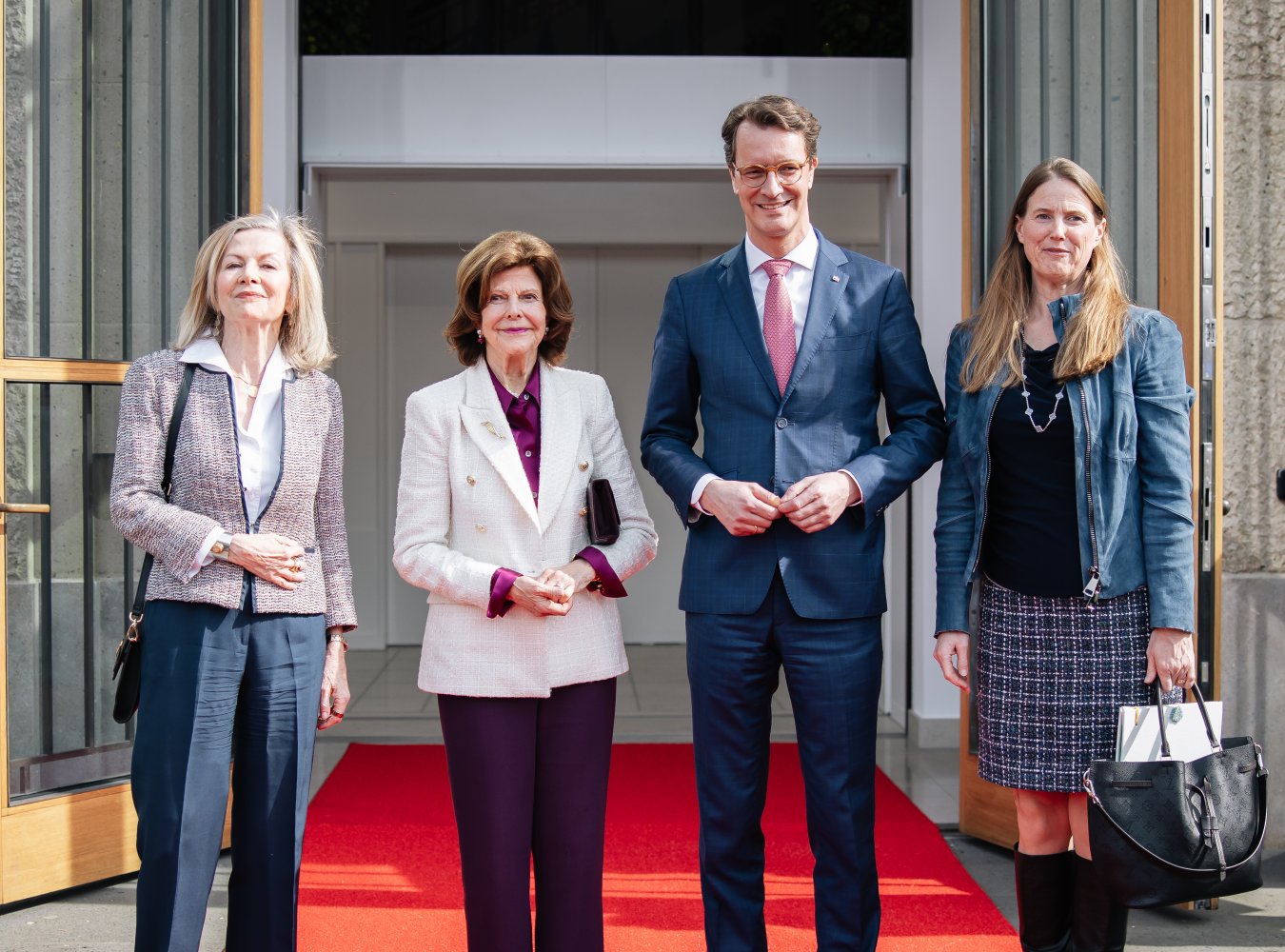 Sweden’s queen honoured by NRW Premier Wüst