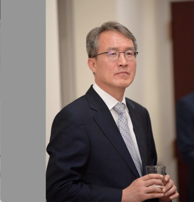 The Ambassador of South Korea, H.E. Hong Seok-in